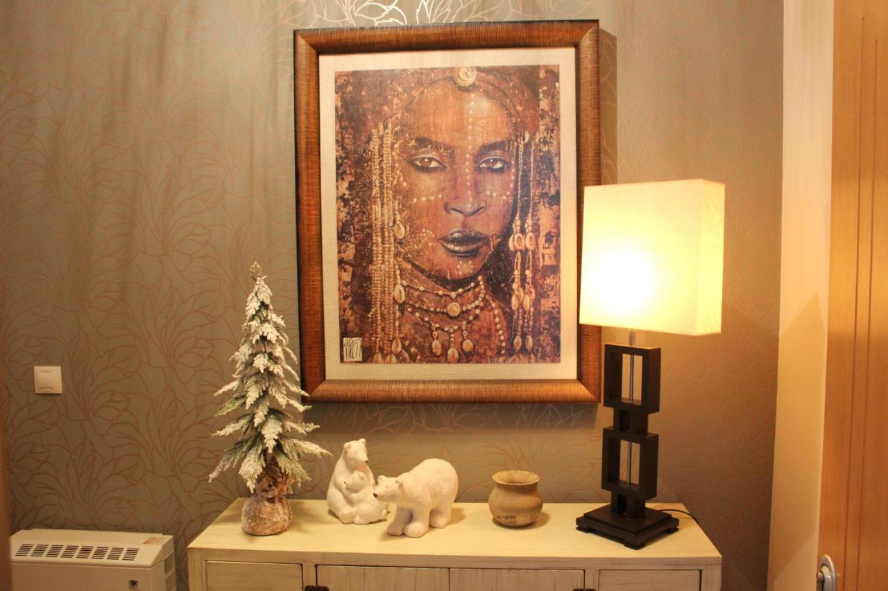 Apartamento Spellos Rosal Luaran gambar