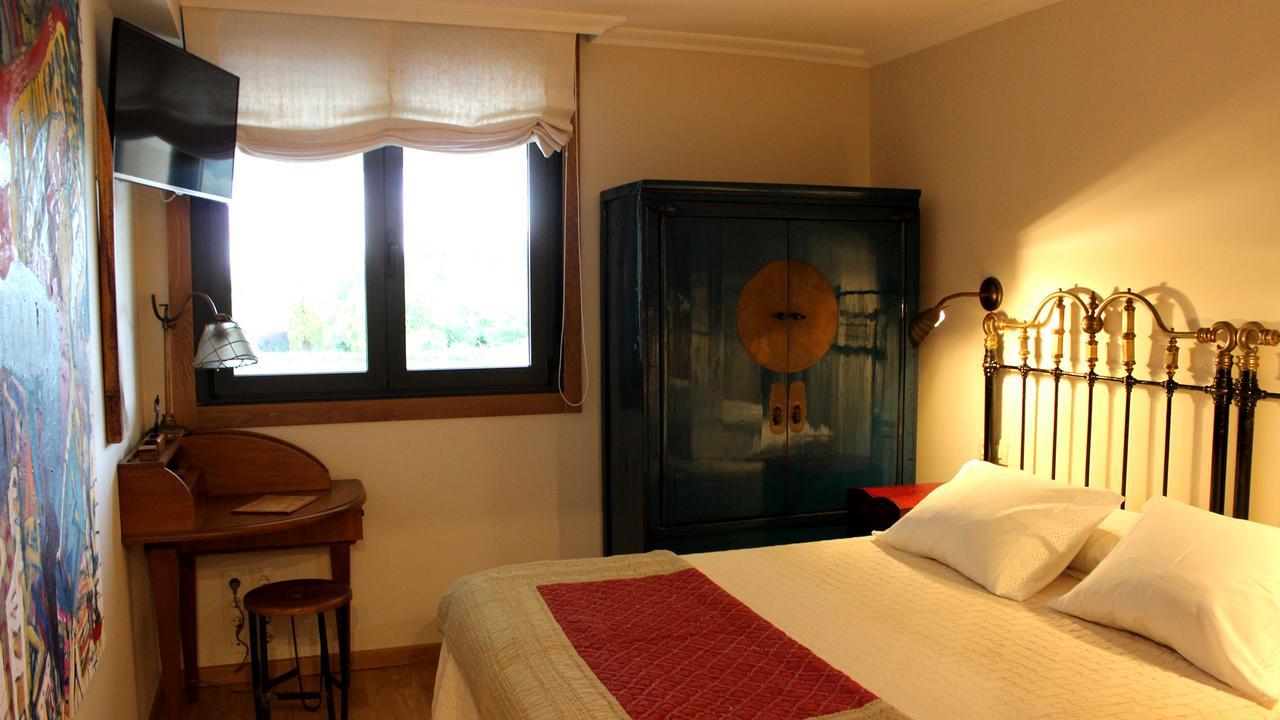 Apartamento Spellos Rosal Luaran gambar